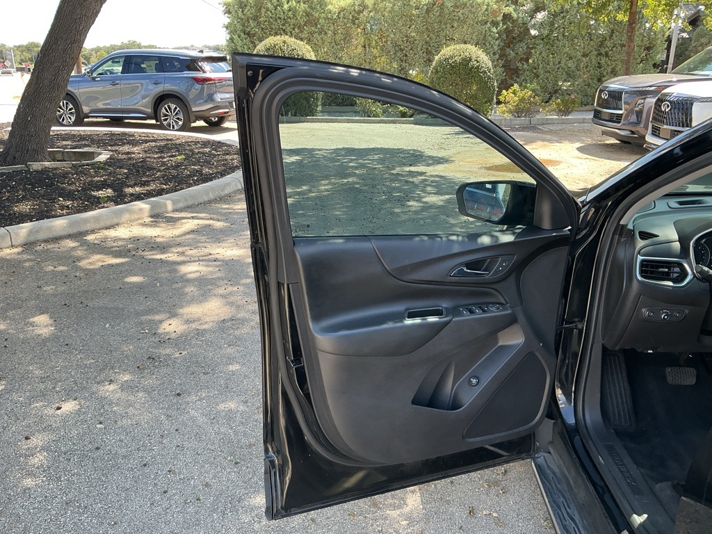2020 Chevrolet Equinox LT photo 18