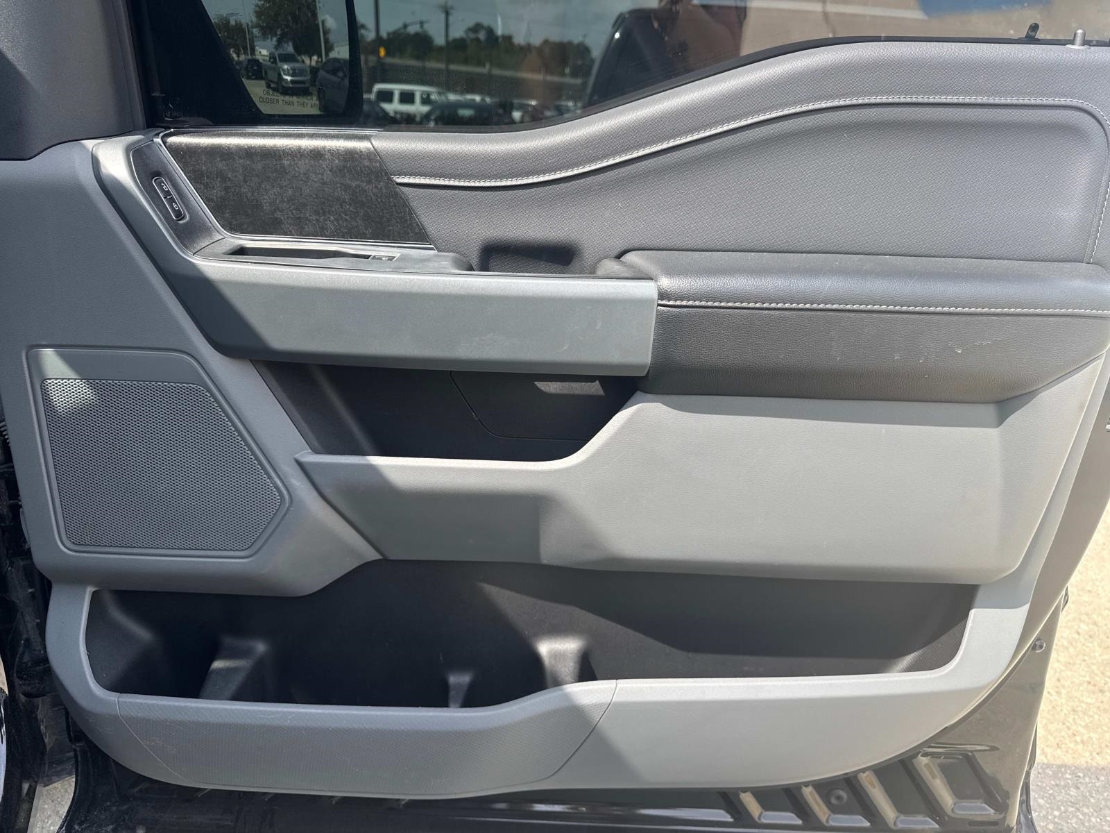 2023 Ford F-150 XLT photo 12