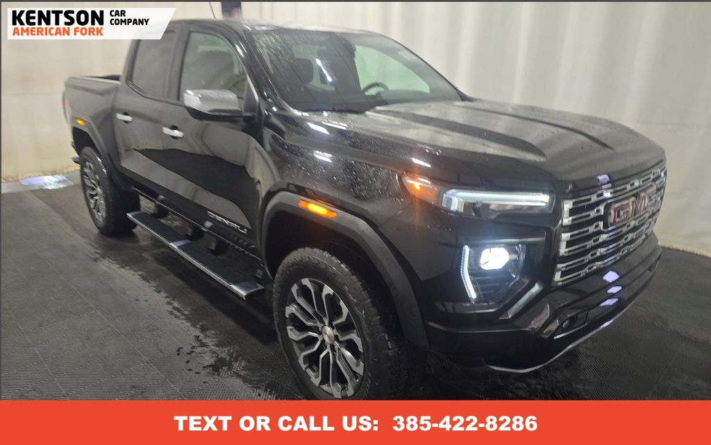2023 Gmc Canyon Denali photo 2