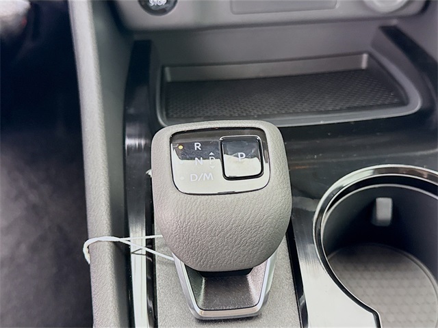 2025 Nissan Rogue S photo 16