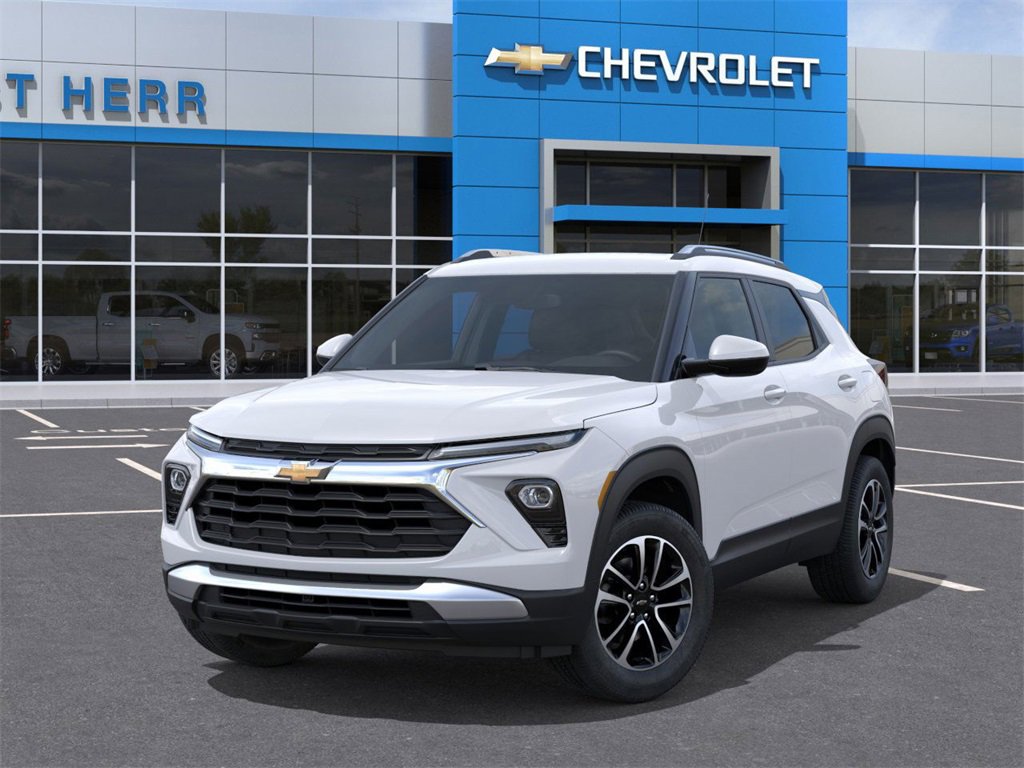 2026 Chevrolet Trailblazer LT photo 2