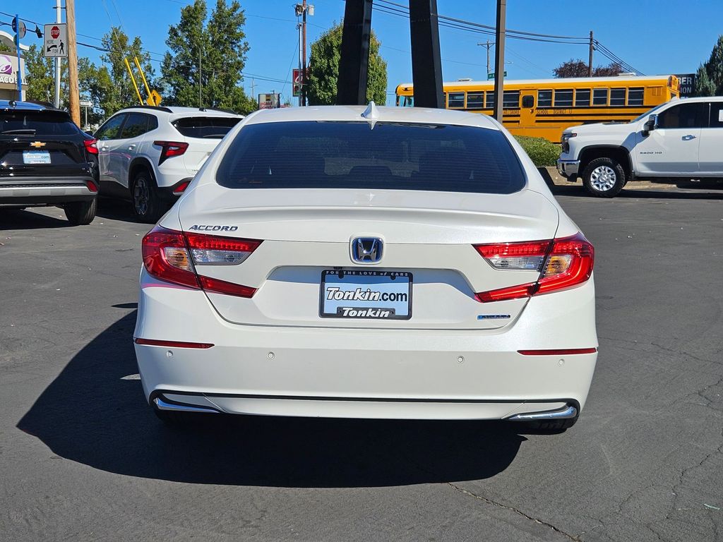 2021 Honda Accord Hybrid EX-L photo 3