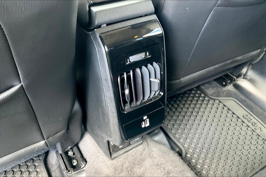 2022 Jeep Compass Latitude photo 25