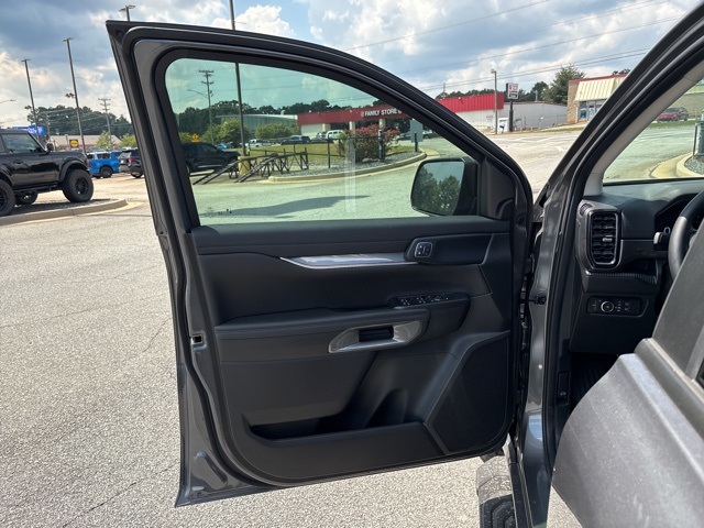 2025 Ford Ranger Lariat photo 11
