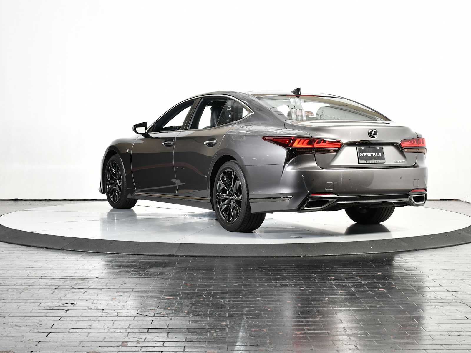 2023 Lexus LS 500 F SPORT photo 3