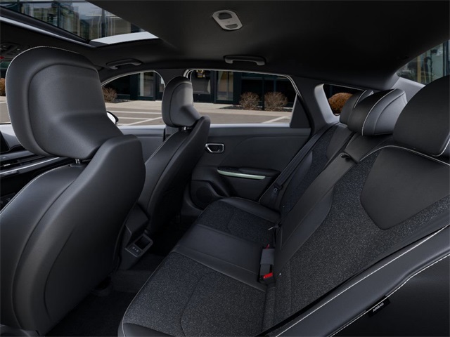 2025 Kia K4 GT-Line photo 16