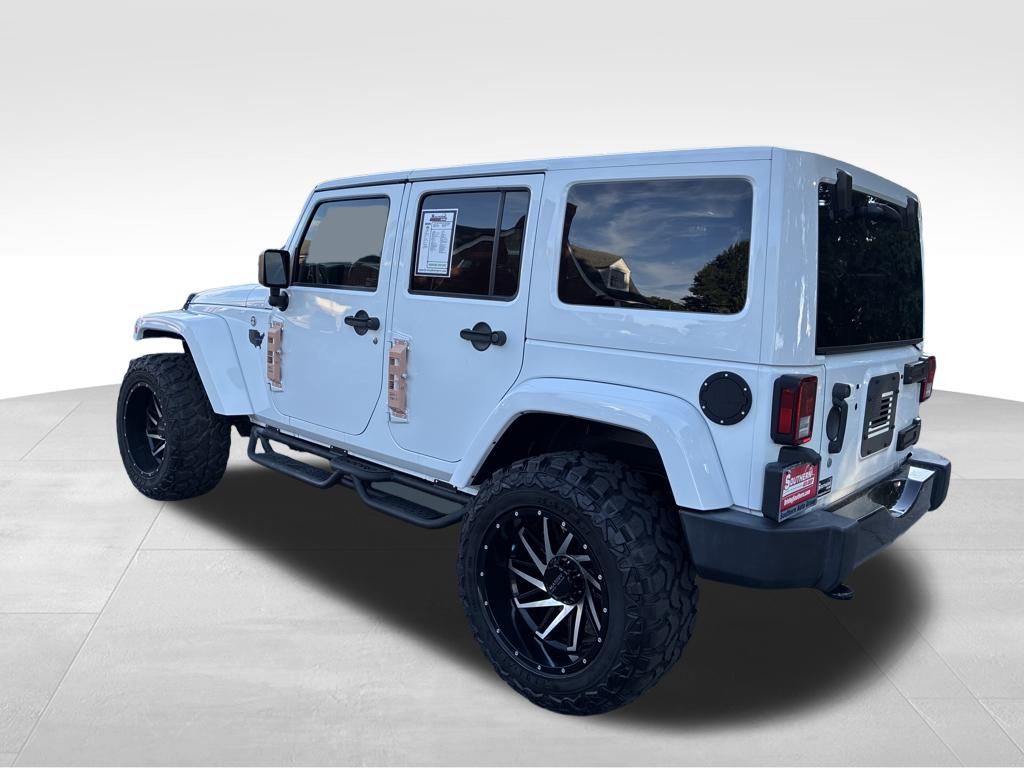 2017 Jeep Wrangler Unlimited Sahara photo 3