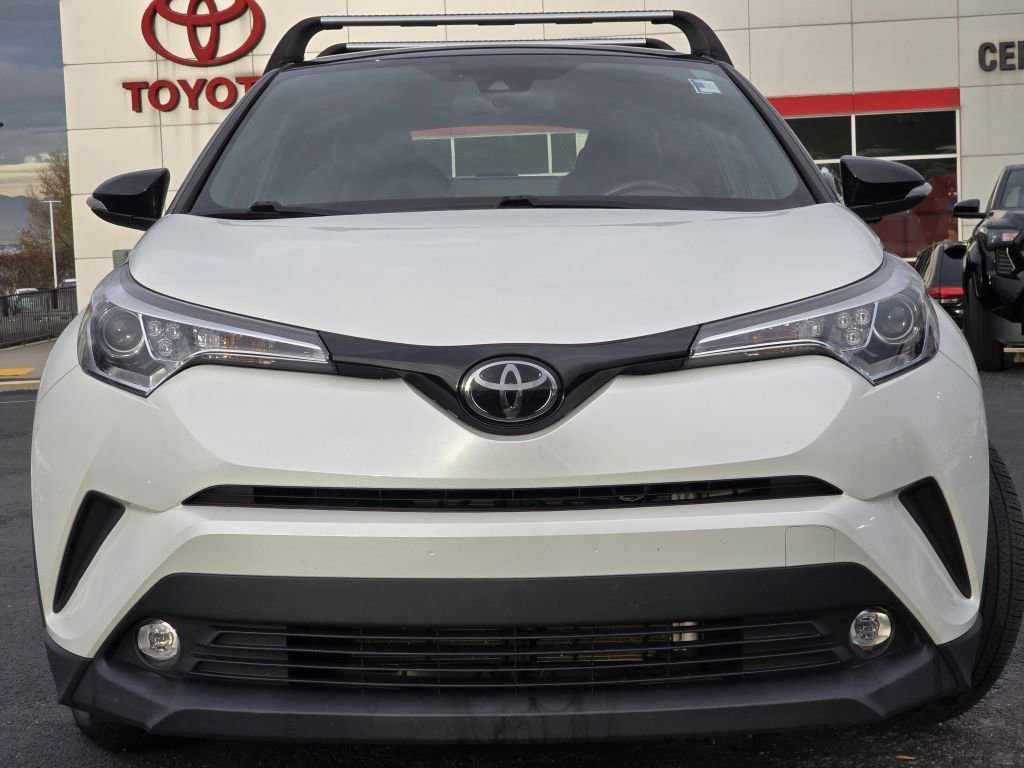 2019 Toyota C-HR Limited photo 3