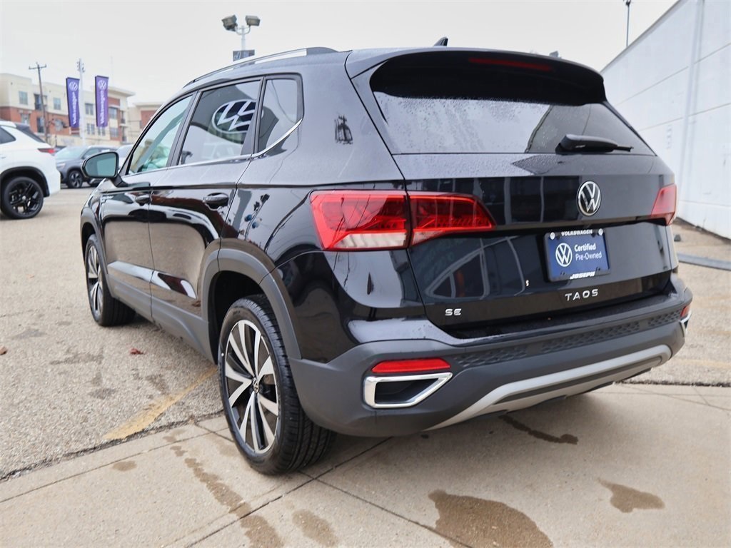 2022 Volkswagen Taos SE photo 3