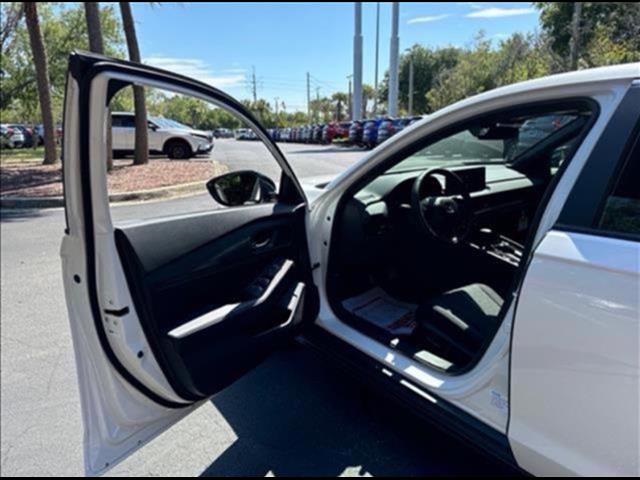 2025 Honda Accord Hybrid Touring photo 14