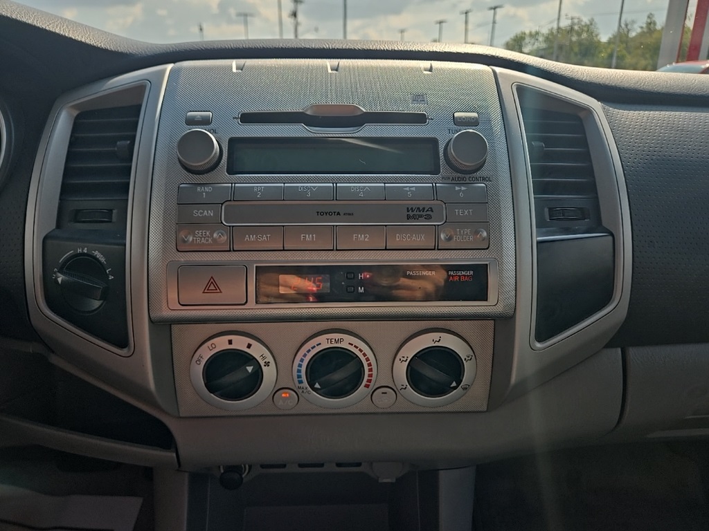 2010 Toyota Tacoma Base photo 13