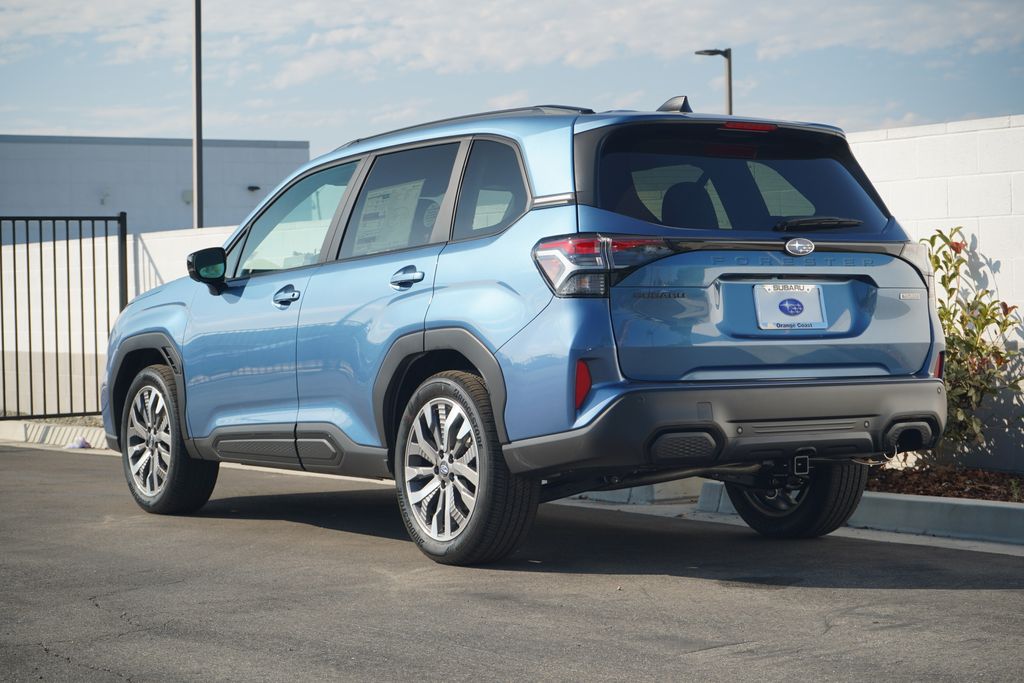 2025 Subaru Forester Touring photo 2
