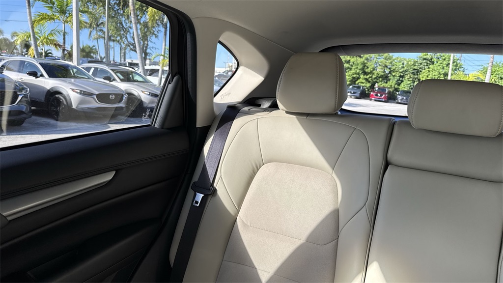 2023 Mazda CX-5 2.5 Select photo 16