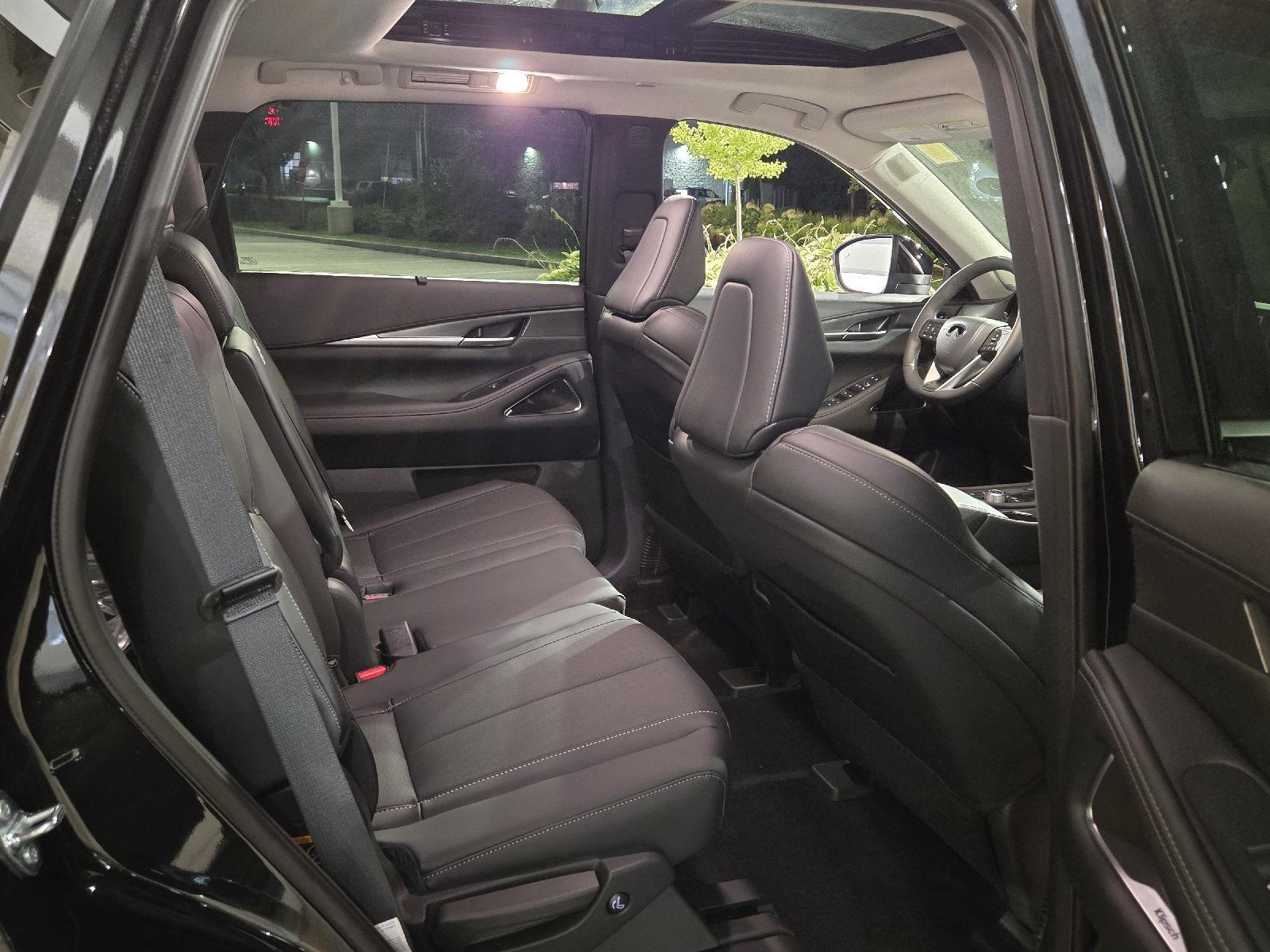 2026 Infiniti QX60 Luxe AWD photo 18