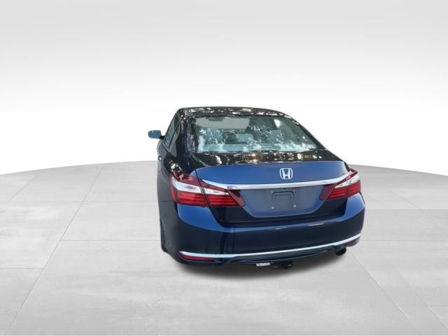 2017 Honda Accord LX photo 7