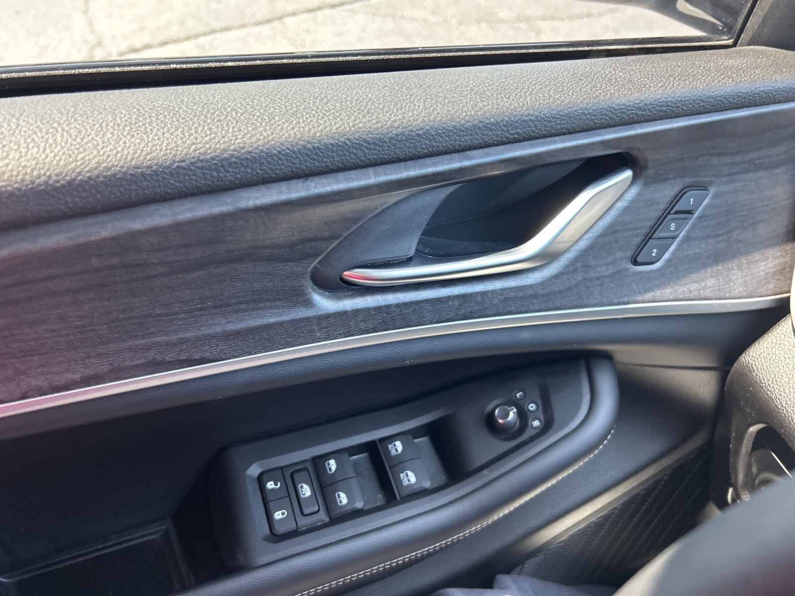2023 Jeep Grand Cherokee Limited photo 17
