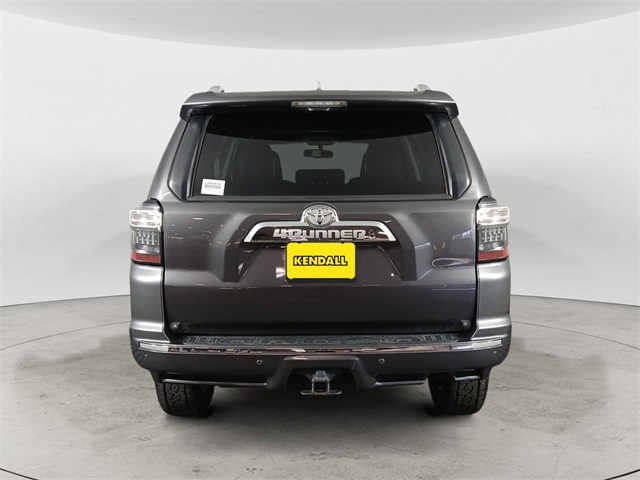 2017 Toyota 4Runner Limited photo 4