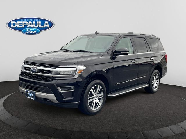 2023 Ford Expedition Limited's photo