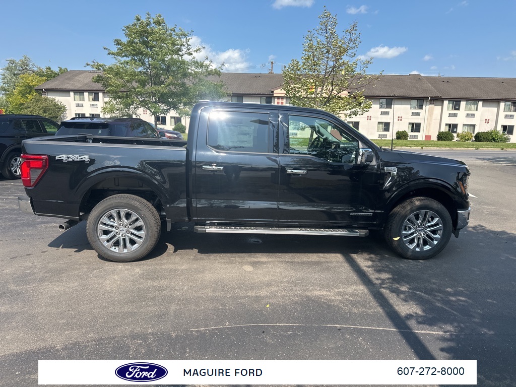 2025 Ford F-150 XLT photo 3