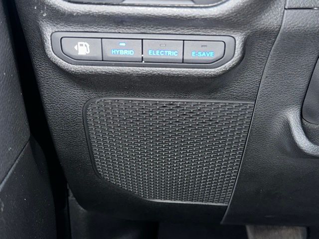 2022 Jeep Wrangler Unlimited Sahara 4xe photo 18