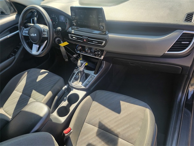2022 Kia Seltos LX photo 18