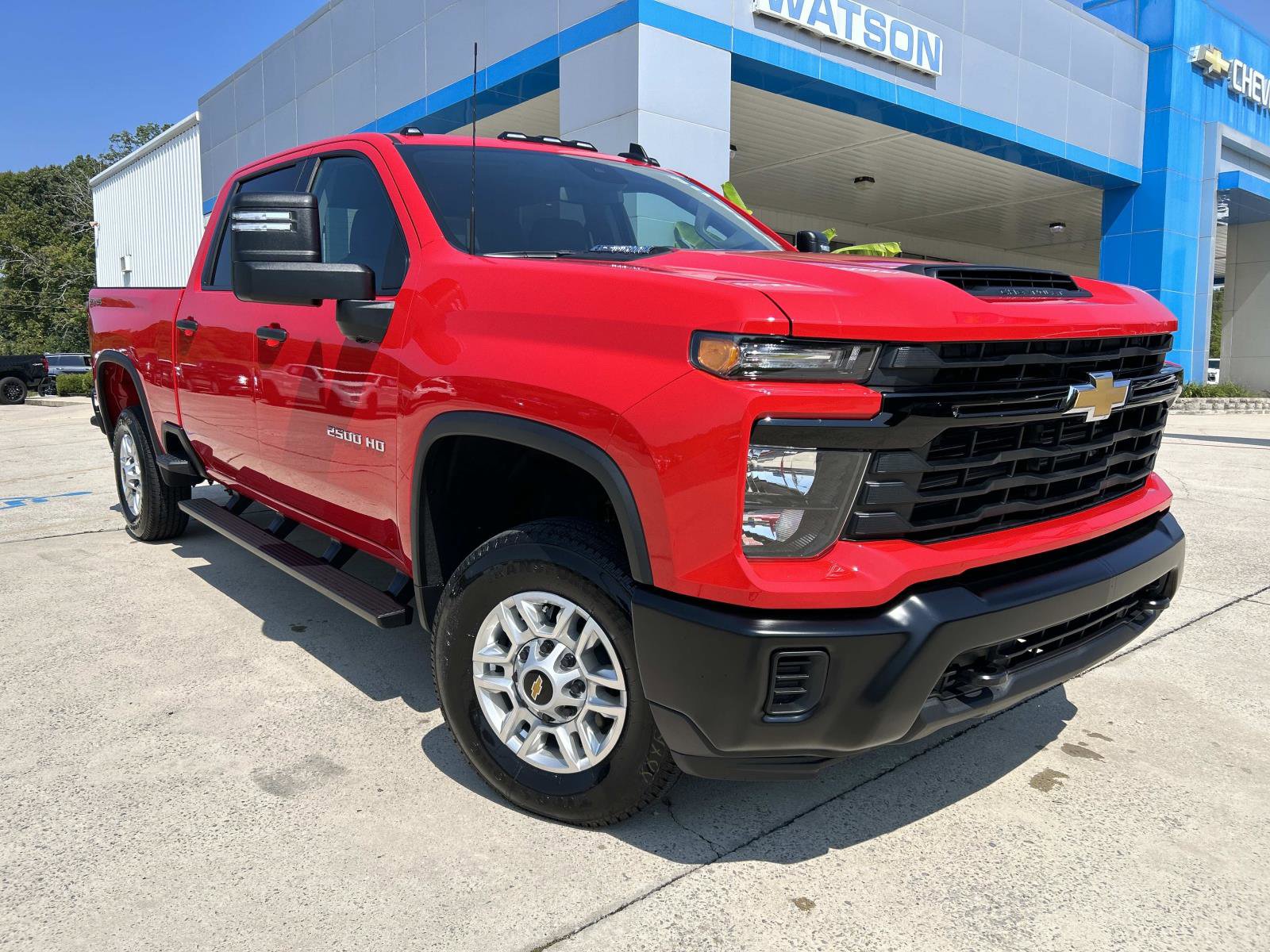 2025 Chevrolet Silverado 2500HD photo 2