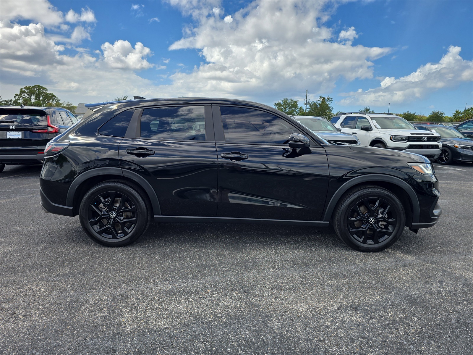 2023 Honda HR-V Sport photo 2
