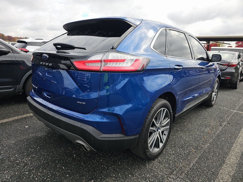 2022 Ford Edge Titanium photo 3