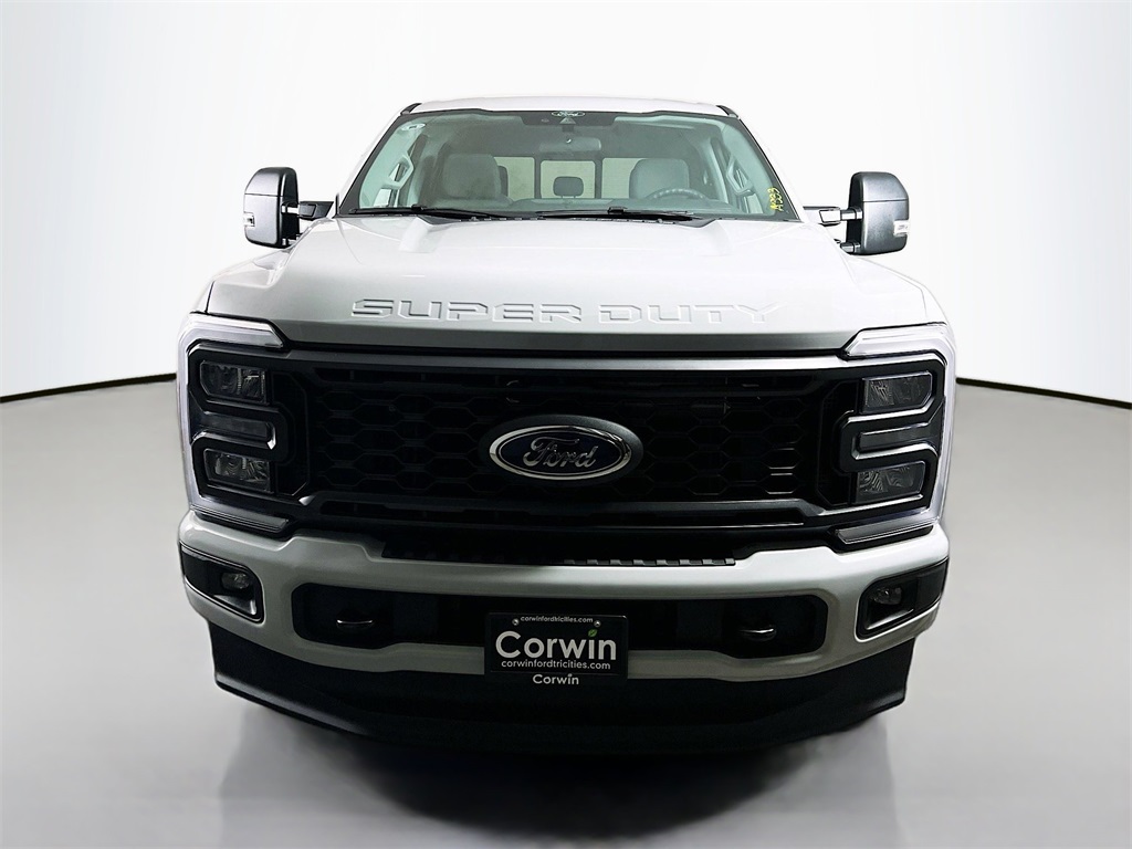 2026 Ford F-350 photo 4