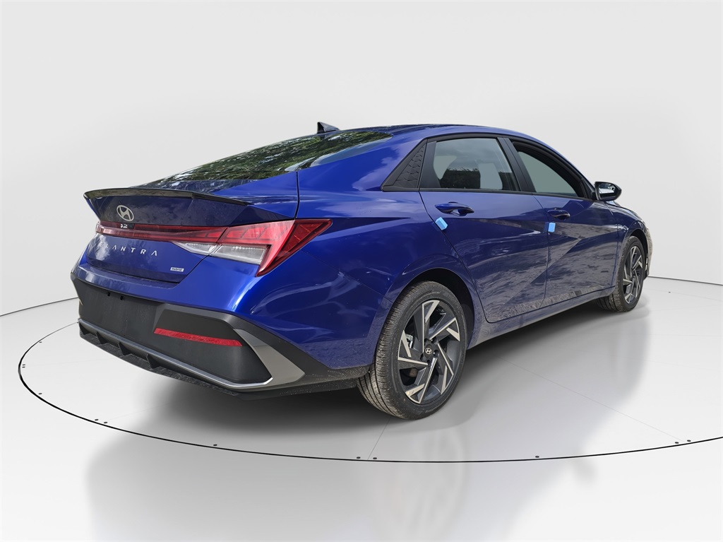 2025 Hyundai Elantra Hybrid SEL Sport photo 3