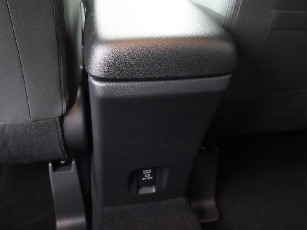 2025 Mitsubishi Eclipse Cross LE photo 9