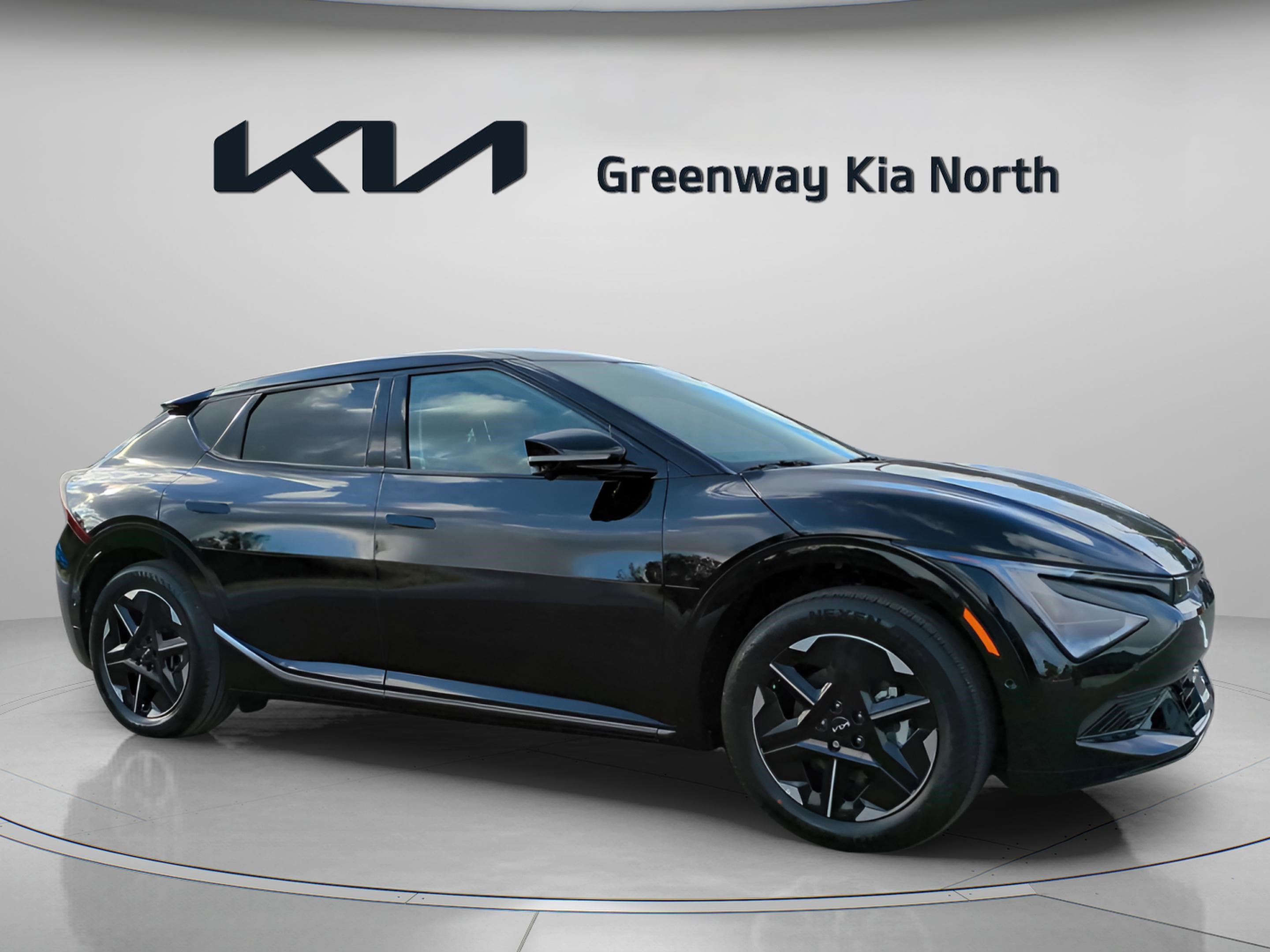 2025 Kia EV6 Wind's photo