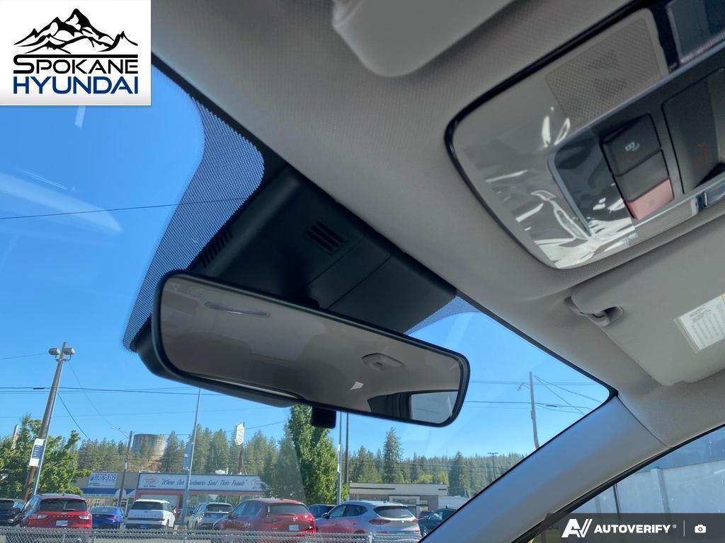 2025 Hyundai Tucson SE photo 22