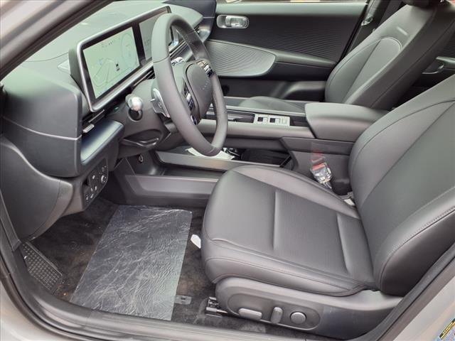 2025 Hyundai Ioniq 6 SEL photo 4