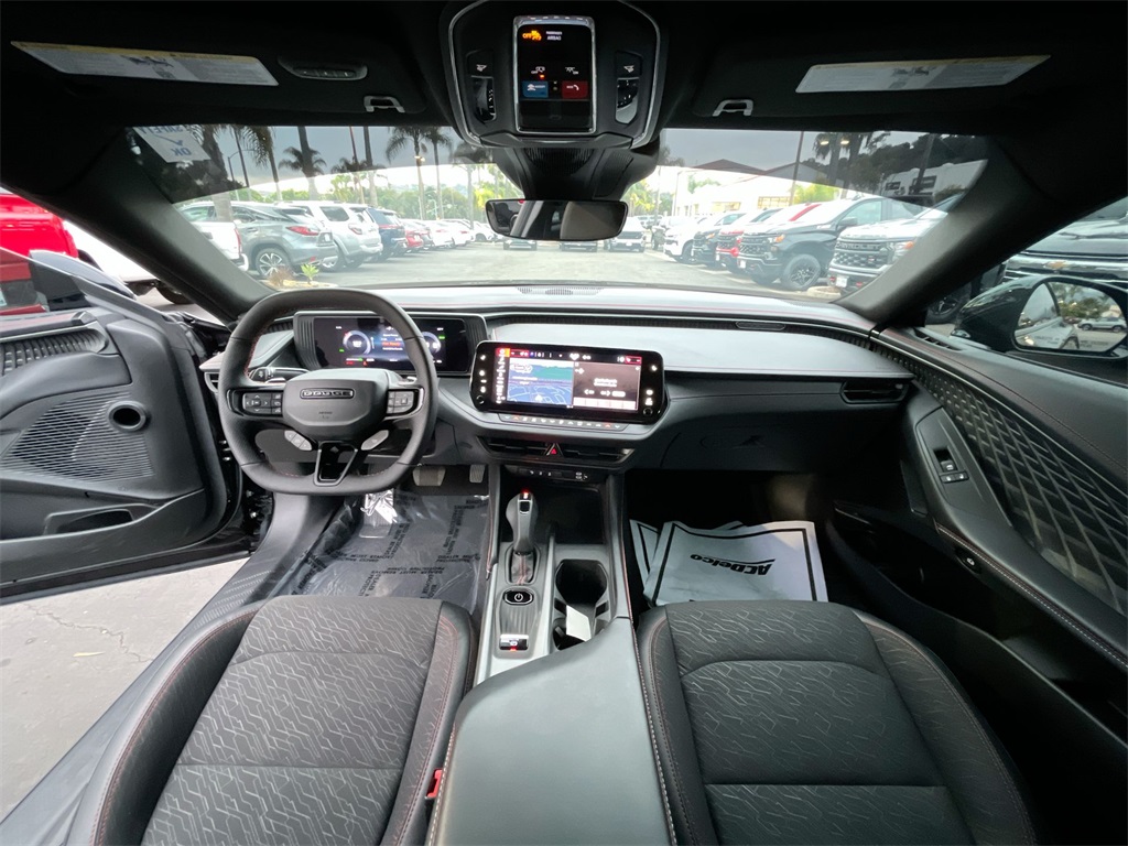 2025 Dodge Charger R/T photo 20