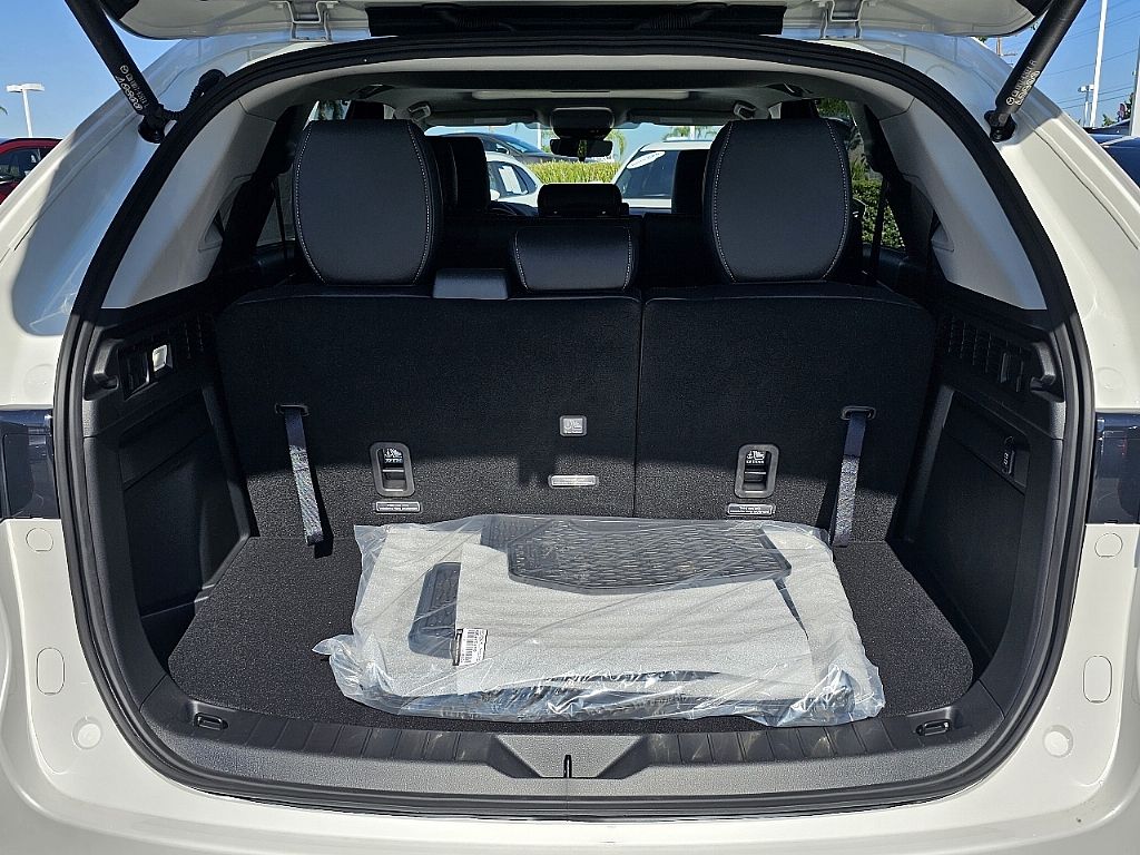 2026 Mazda CX-90 3.3 Turbo Preferred photo 8
