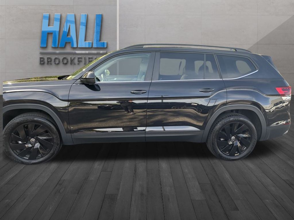 2024 Volkswagen Atlas SE Technology photo 2