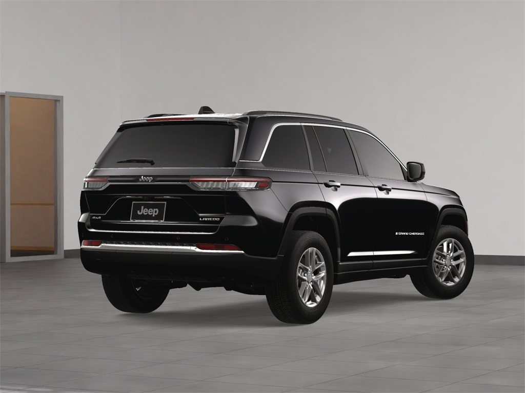2025 Jeep Grand Cherokee Laredo X photo 5
