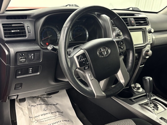 2019 Toyota 4Runner SR5 photo 14