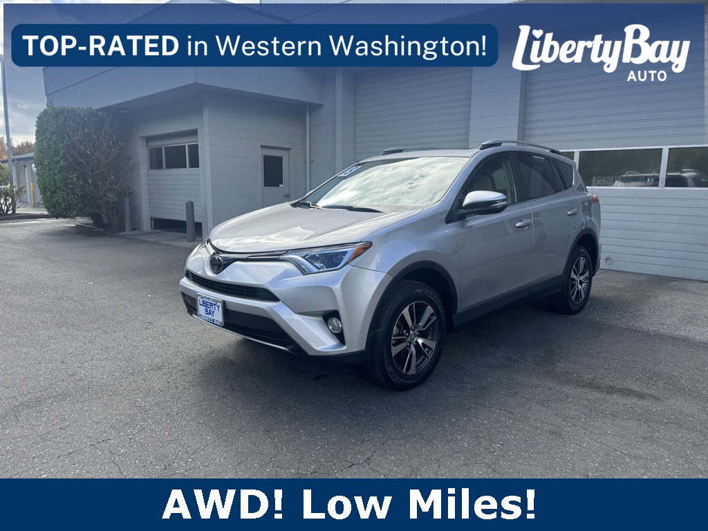 2018 Toyota RAV4 XLE's photo