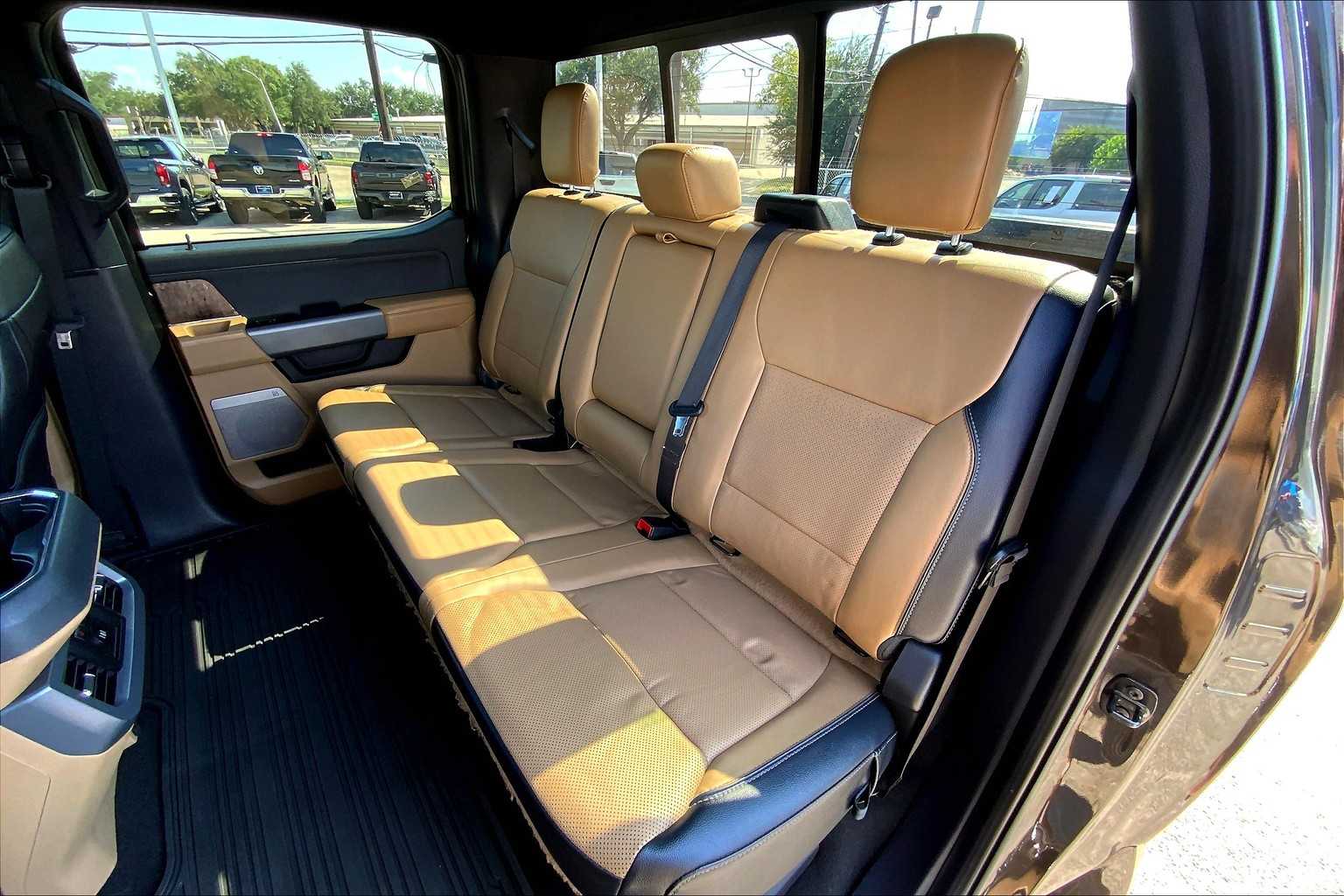 2024 Ford F-250 Lariat photo 20
