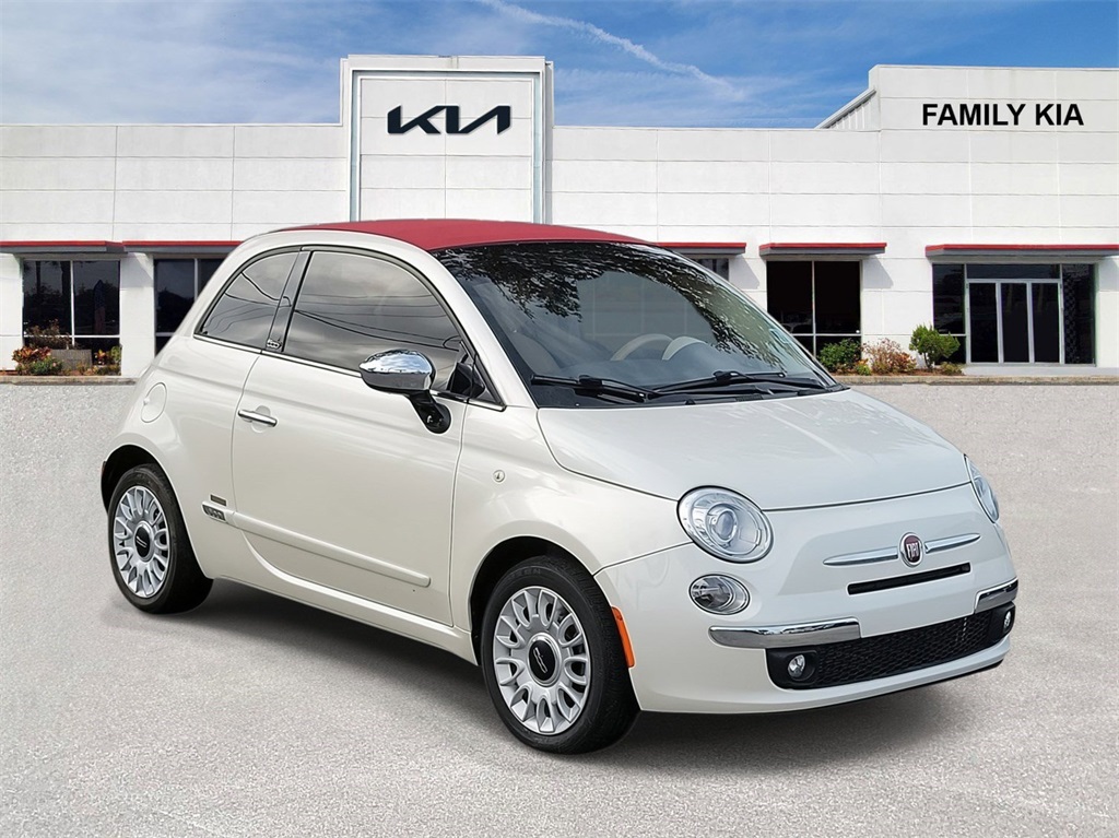 2015 FIAT 500c Lounge