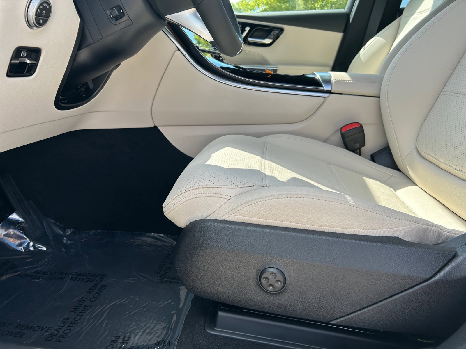 2025 Mercedes Benz GLC 300 4MATIC photo 30