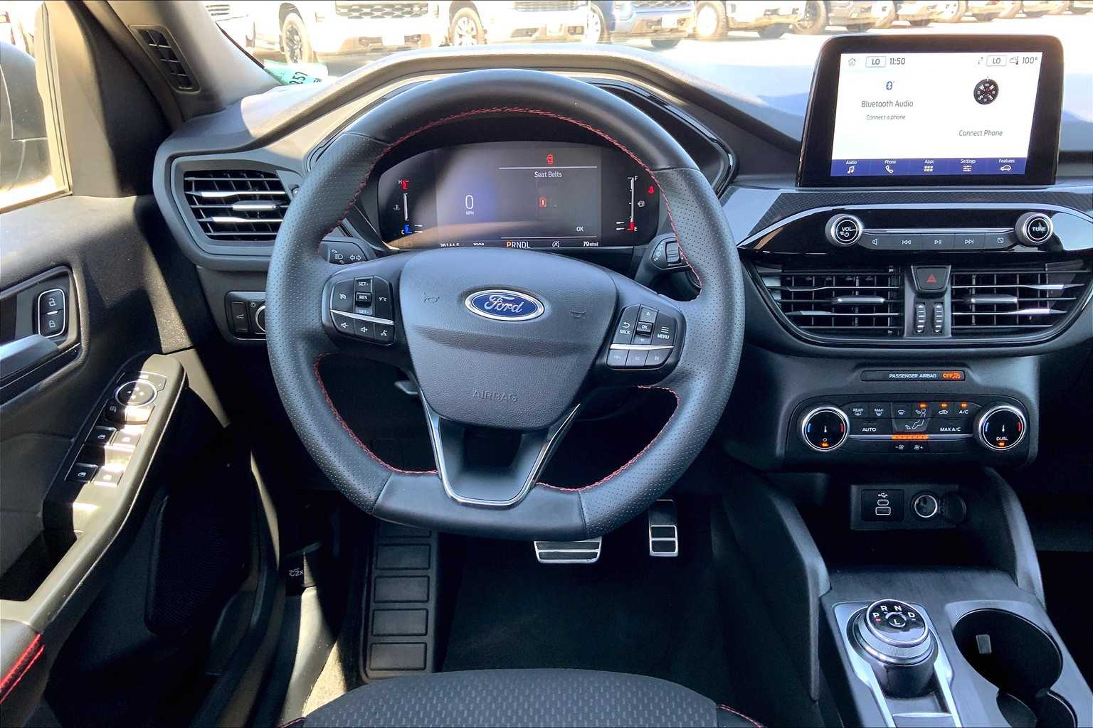 2024 Ford Escape ST-Line photo 3