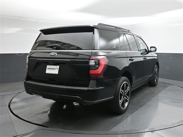 2021 Ford Expedition Limited photo 2
