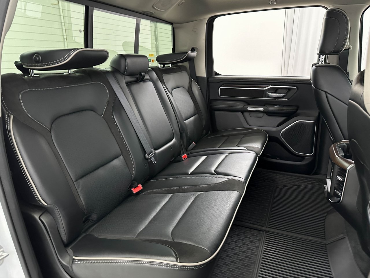 2022 Ram 1500 Laramie photo 19