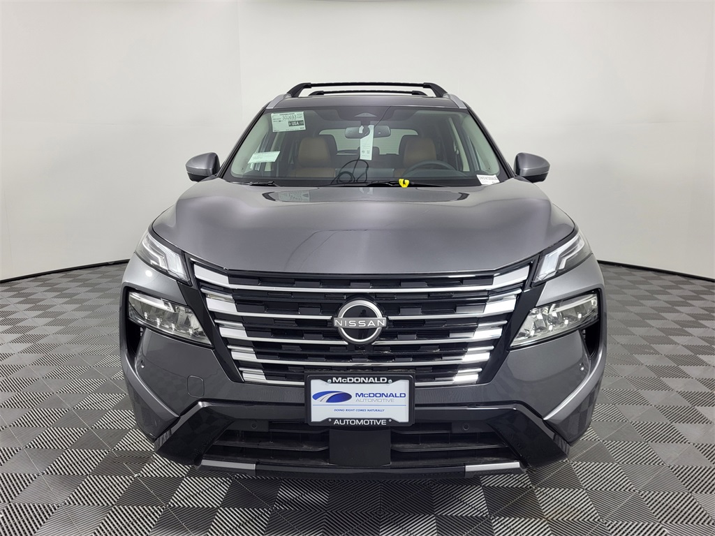 2025 Nissan Rogue Platinum photo 5