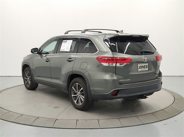2019 Toyota Highlander SE photo 4