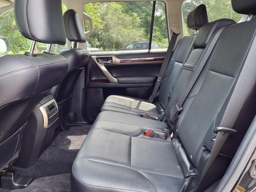 2017 Lexus GX 460 Luxury photo 26