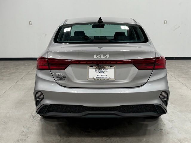2023 Kia Forte LXS photo 7